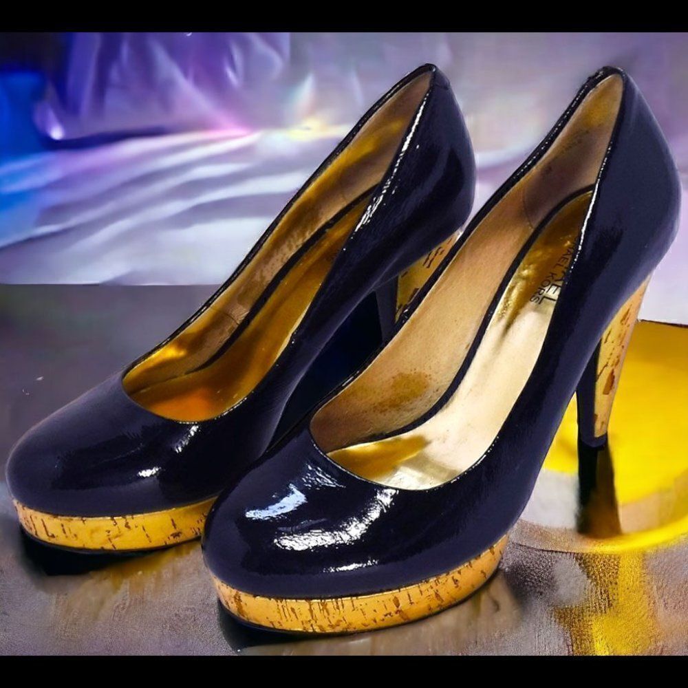 Michael Kors black leather distressed gold Heels - Picture 4 of 5